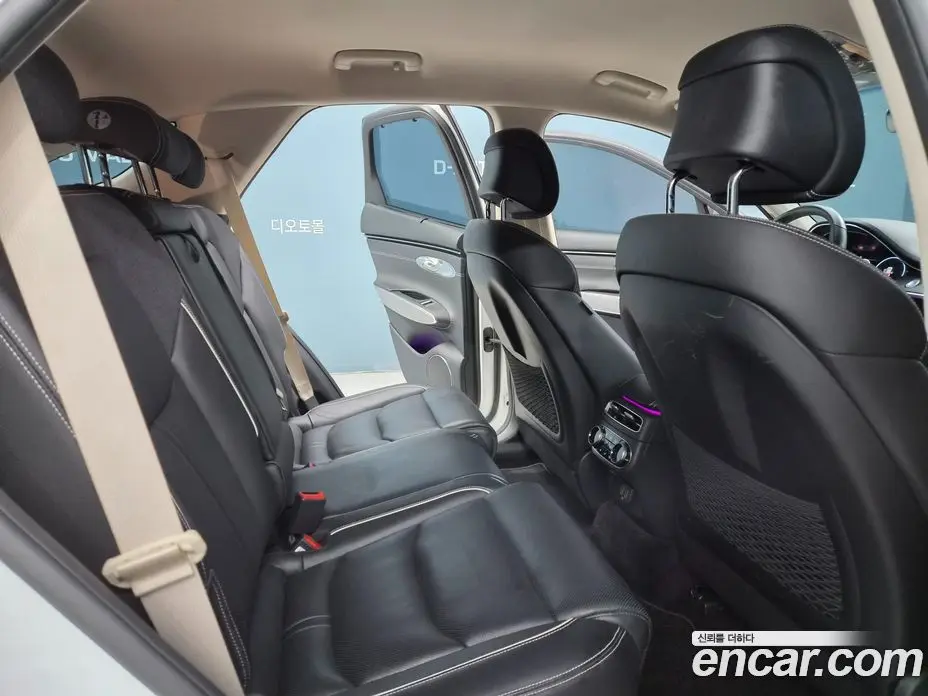 Genesis GV70 2022 0.1 автомат (гидро), фото 12