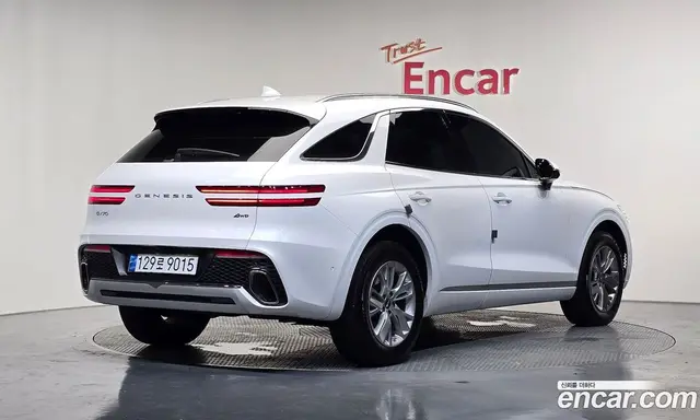Genesis GV70 2023 2.5 автомат (гидро), миниатюра 2