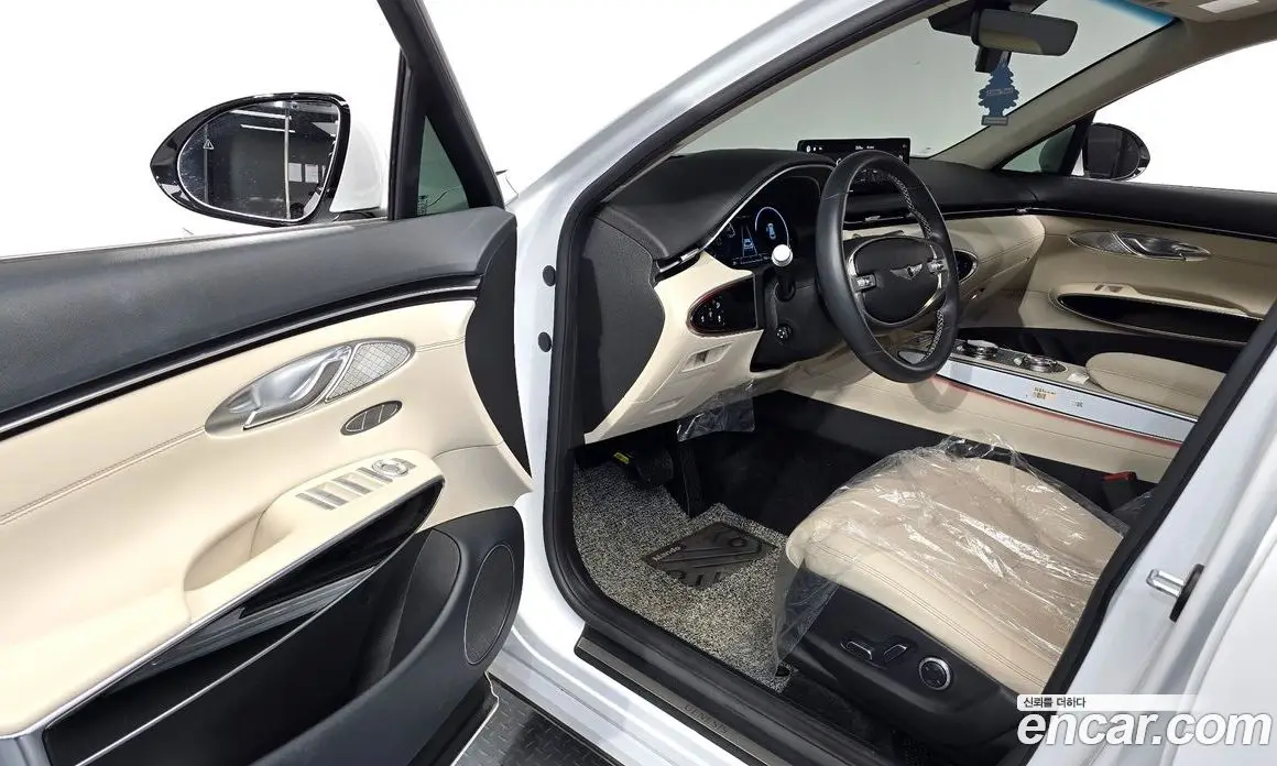 Genesis GV70 2023 2.5 автомат (гидро), фото 13