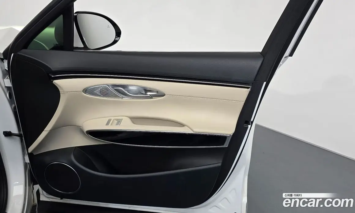 Genesis GV70 2023 2.5 автомат (гидро), фото 14