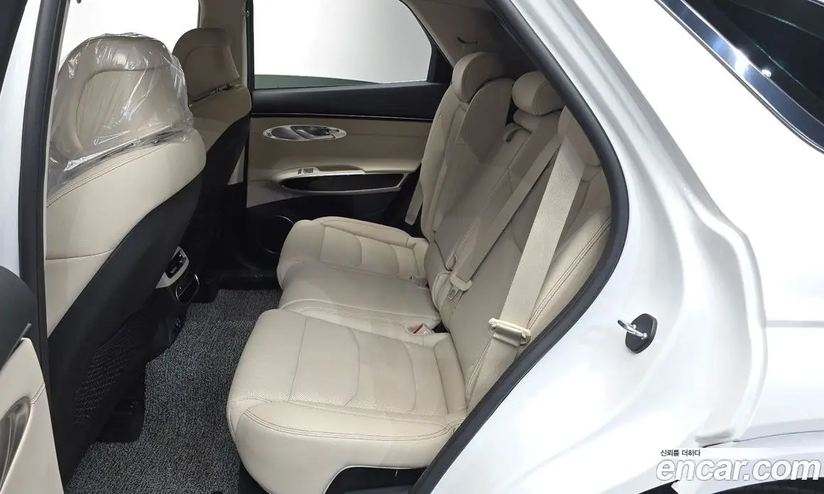 Genesis GV70 2023 2.5 автомат (гидро), фото 17