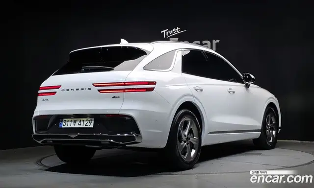 Genesis GV70 2024 2.5 автомат (гидро), миниатюра 2