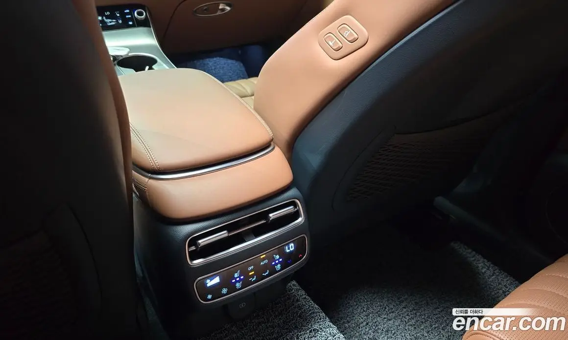 Genesis GV70 2024 2.5 автомат (гидро), фото 27