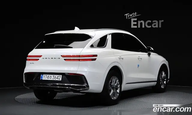 Genesis GV70 2025 2.5 автомат (гидро), миниатюра 2