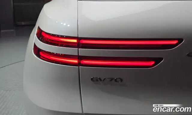 Genesis GV70 2025 2.5 автомат (гидро), миниатюра 9