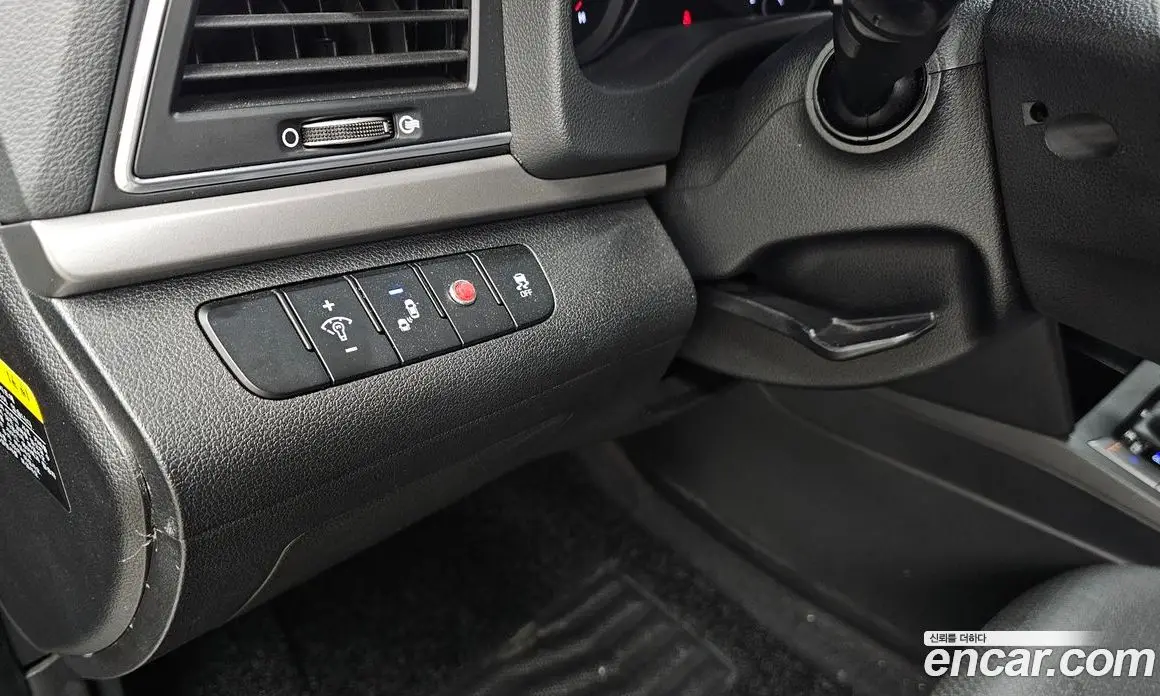 Hyundai Avante 2017 1.6 автомат (гидро), фото 24