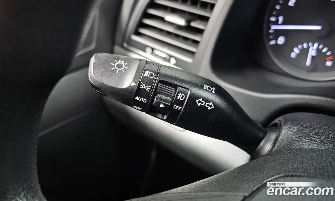 Hyundai Avante 2017 1.6 автомат (гидро), фото 27