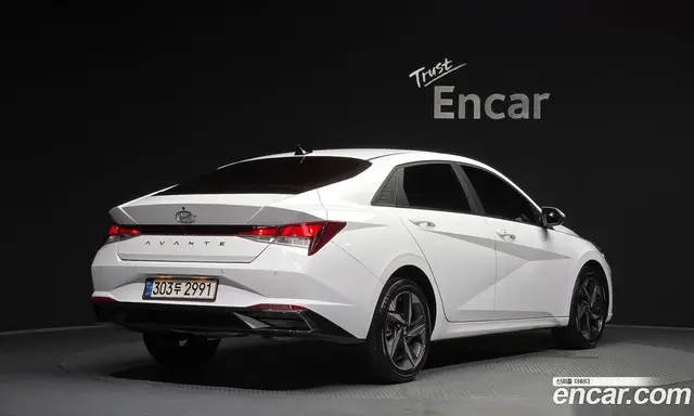 Hyundai Avante 2020 1.6 автомат (гидро), миниатюра 2