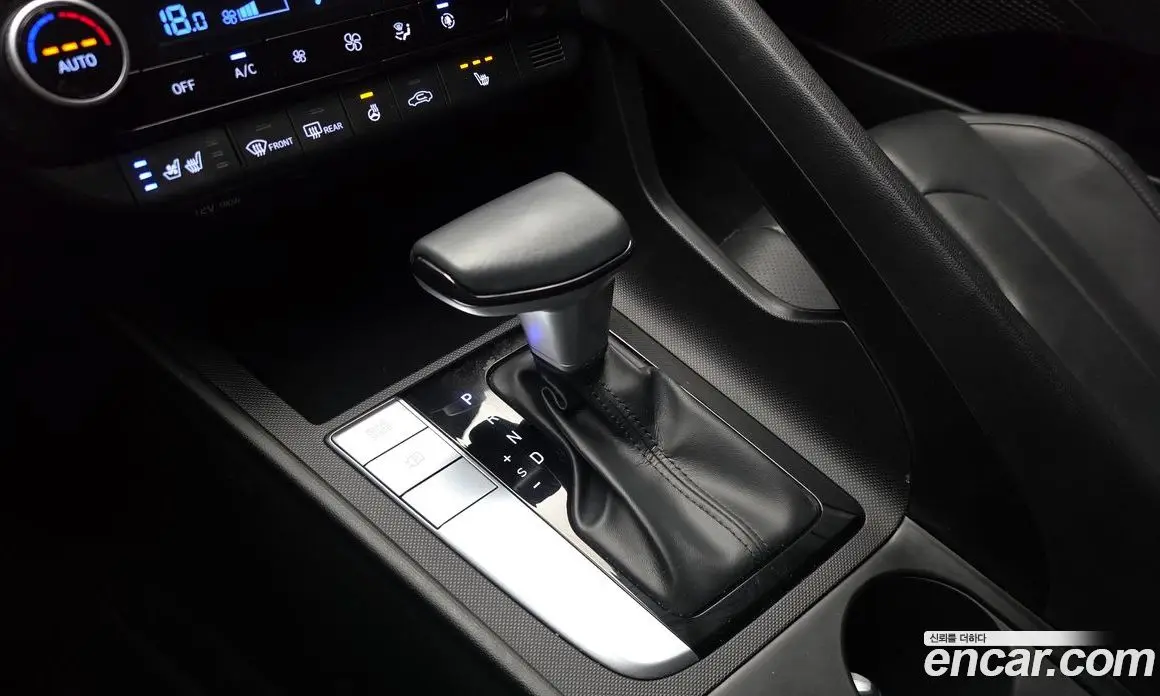 Hyundai Avante 2020 1.6 автомат (гидро), фото 12