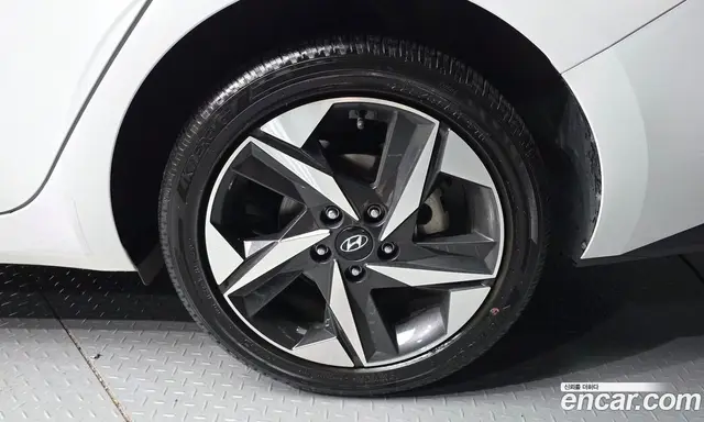 Hyundai Avante 2020 1.6 автомат (гидро), миниатюра 5