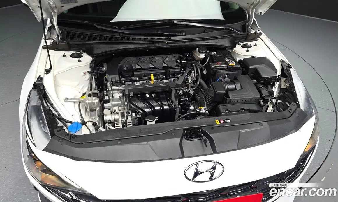 Hyundai Avante 2020 1.6 автомат (гидро), фото 6