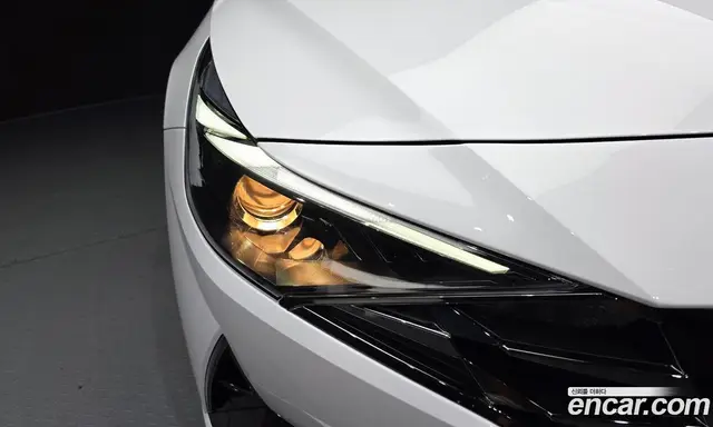Hyundai Avante 2020 1.6 автомат (гидро), миниатюра 8