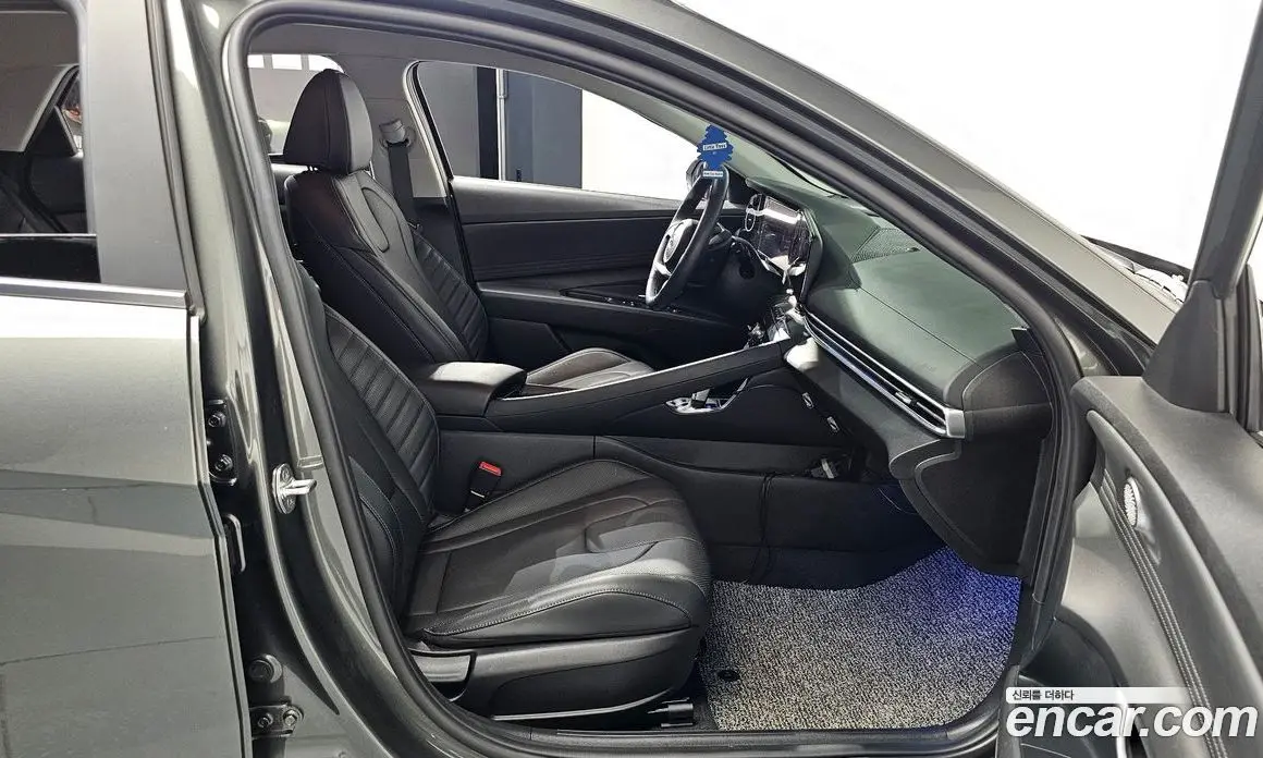 Hyundai Avante 2021 1.6 автомат (гидро), фото 16