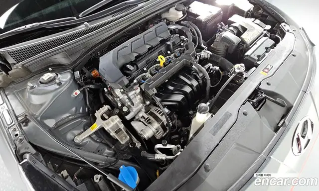 Hyundai Avante 2021 1.6 автомат (гидро), миниатюра 6