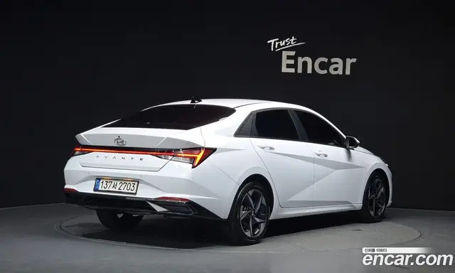 Hyundai Avante 2021 1.6 автомат (гидро), миниатюра 2