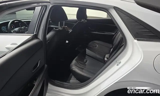 Hyundai Avante 2021 1.6 автомат (гидро), миниатюра 11