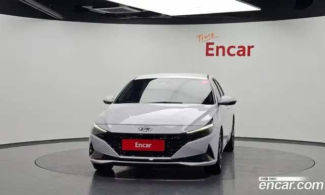 Hyundai Avante 2022 1.6 автомат (гидро), миниатюра 3