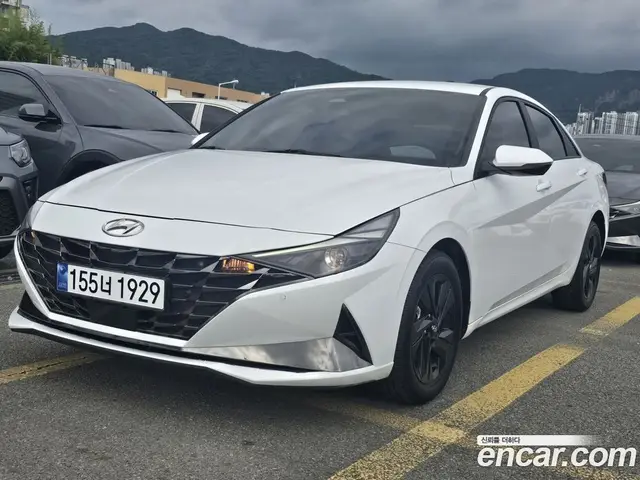 Hyundai Avante 2022 1.6 автомат (гидро), миниатюра 2
