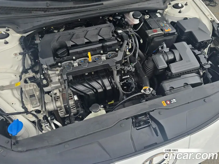 Hyundai Avante 2022 1.6 автомат (гидро), фото 20