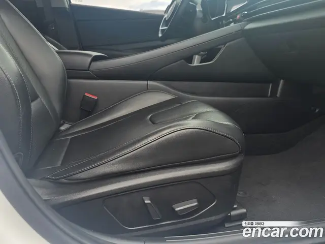 Hyundai Avante 2022 1.6 автомат (гидро), миниатюра 7