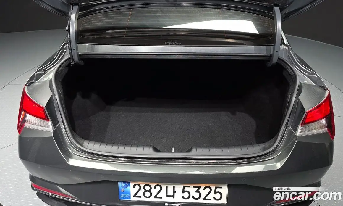 Hyundai Avante 2022 1.6 автомат (гидро), фото 20