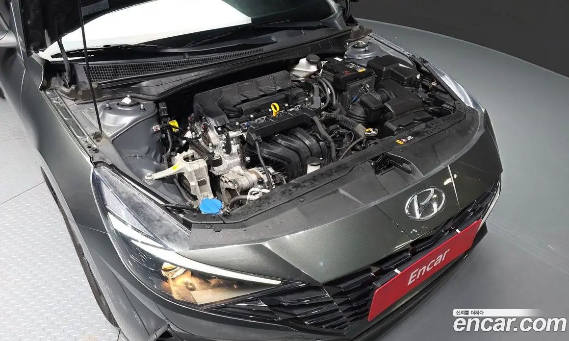 Hyundai Avante 2022 1.6 автомат (гидро), фото 6