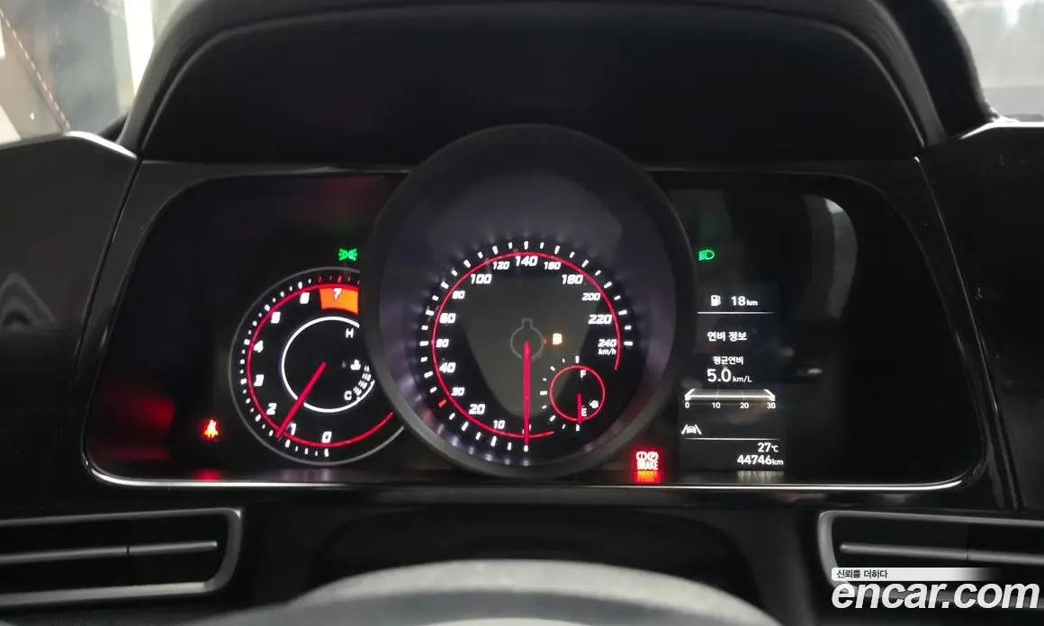 Hyundai Avante 2022 1.6 автомат (гидро), фото 8