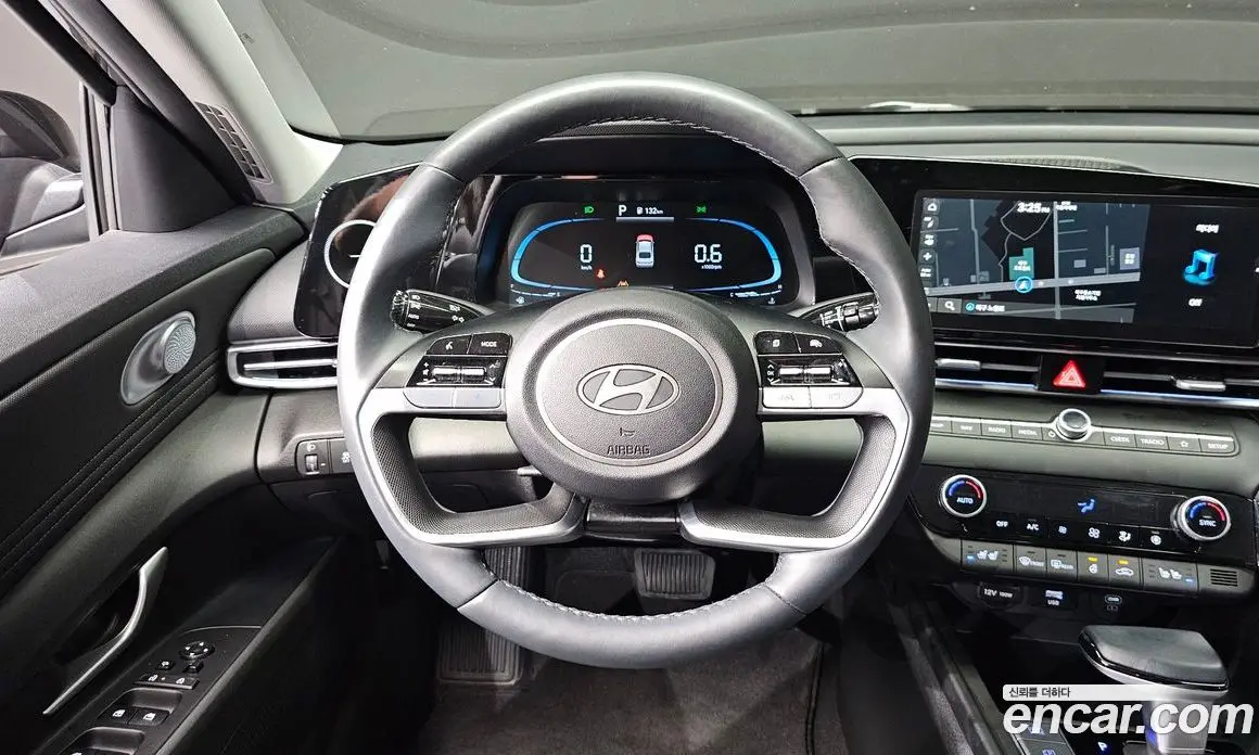 Hyundai Avante 2023 1.6 автомат (гидро), фото 18