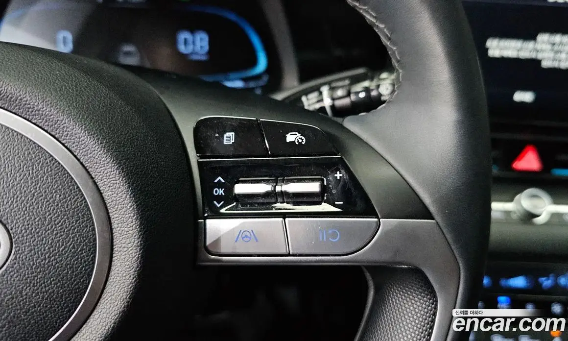 Hyundai Avante 2023 1.6 автомат (гидро), фото 22