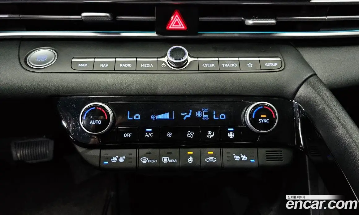 Hyundai Avante 2023 1.6 автомат (гидро), фото 26