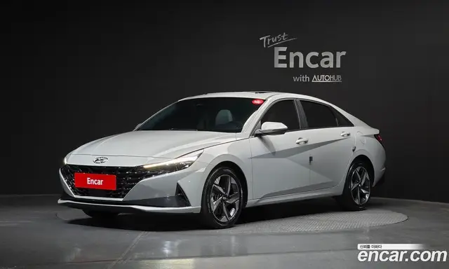 Hyundai Avante 2023 1.6 автомат (гидро), миниатюра 1