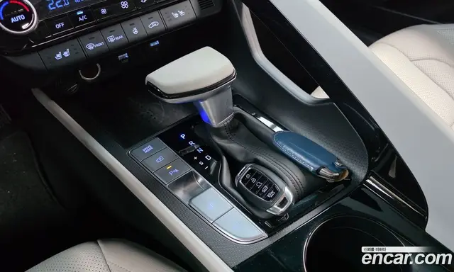 Hyundai Avante 2023 1.6 автомат (гидро), миниатюра 12