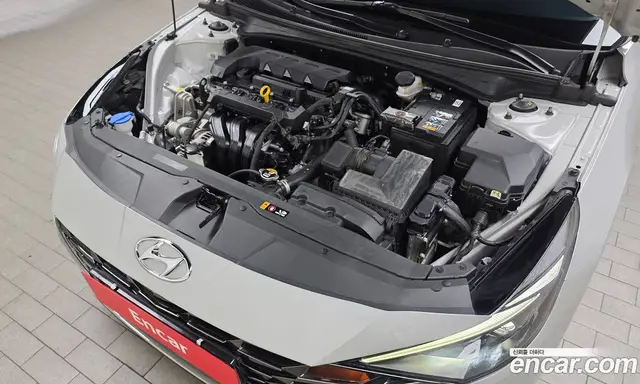 Hyundai Avante 2023 1.6 автомат (гидро), миниатюра 6