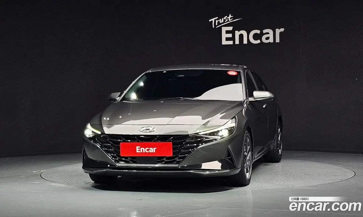 Hyundai Avante 2023 1.6 автомат (гидро), фото 3