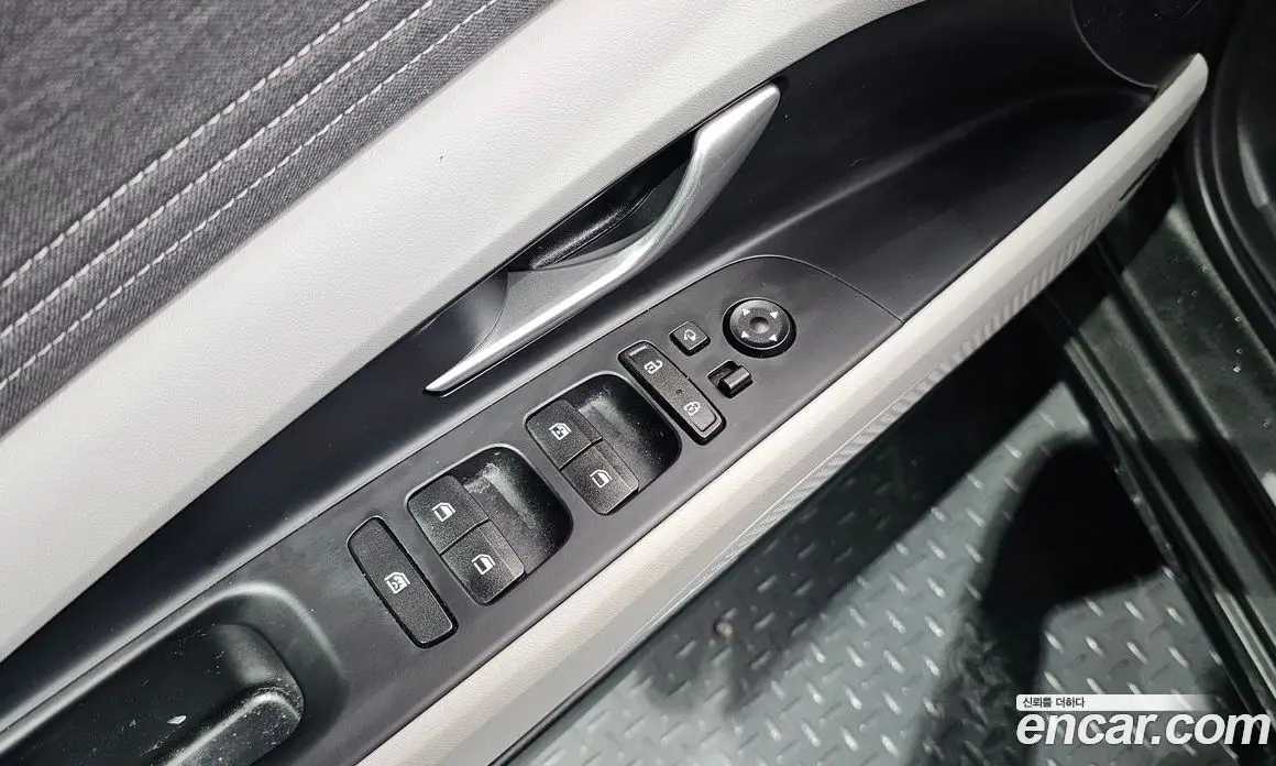 Hyundai Avante 2023 1.6 автомат (гидро), фото 25