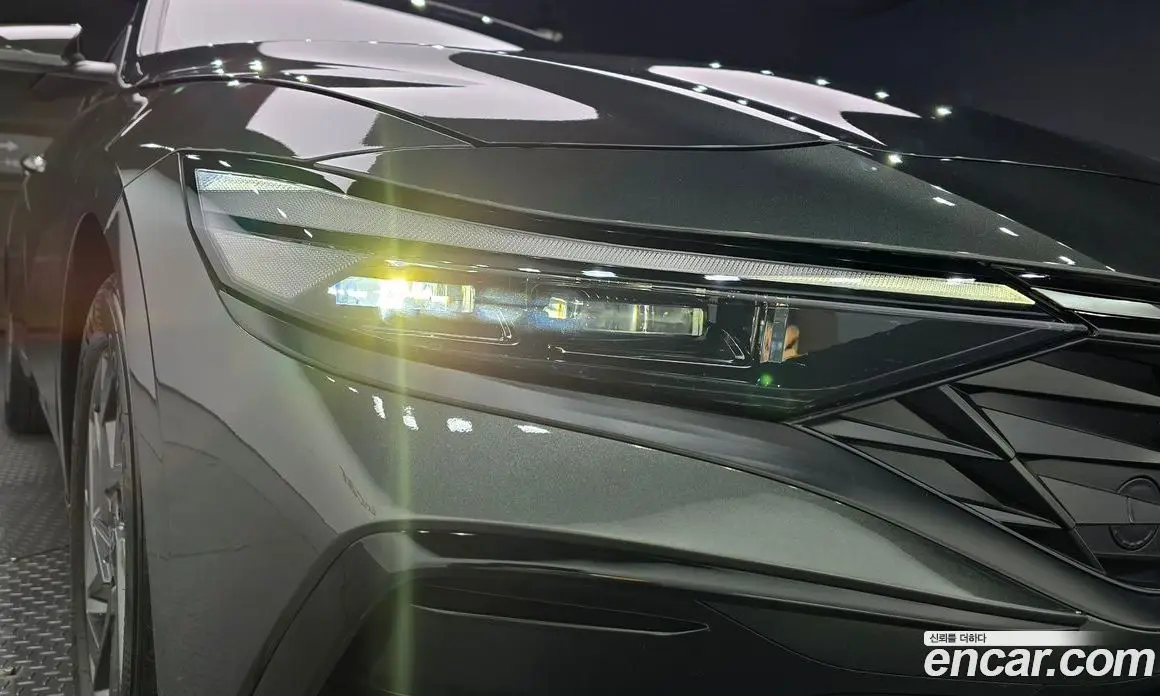 Hyundai Avante 2023 1.6 автомат (гидро), фото 7