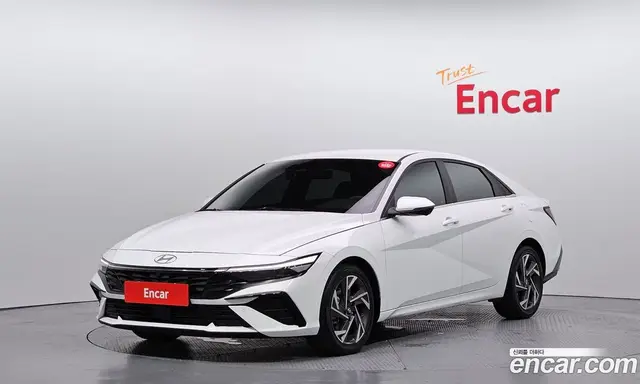 Hyundai Avante 2023 1.6 автомат (гидро), миниатюра 1