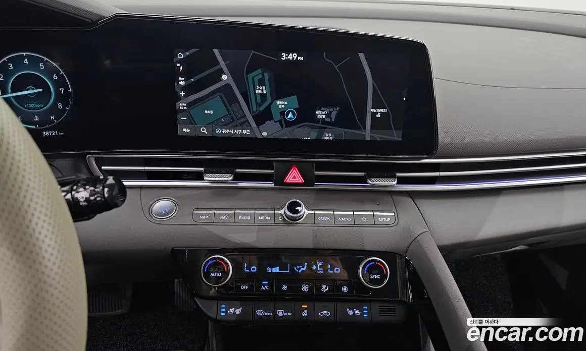 Hyundai Avante 2023 1.6 автомат (гидро), фото 20