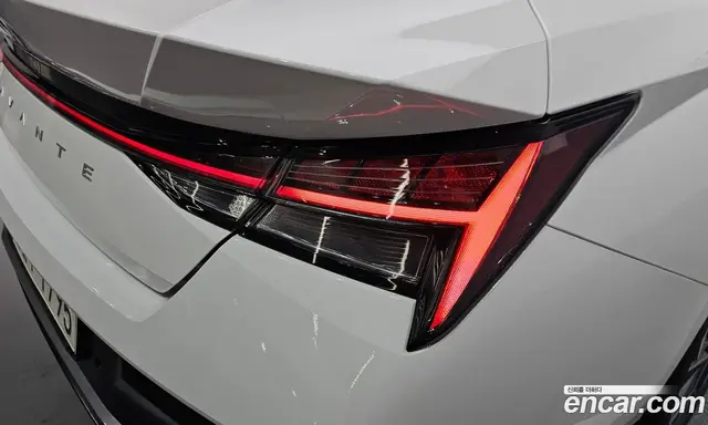 Hyundai Avante 2023 1.6 автомат (гидро), миниатюра 9