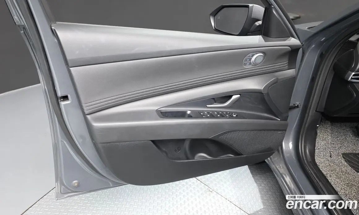 Hyundai Avante 2024 1.6 автомат (гидро), фото 14