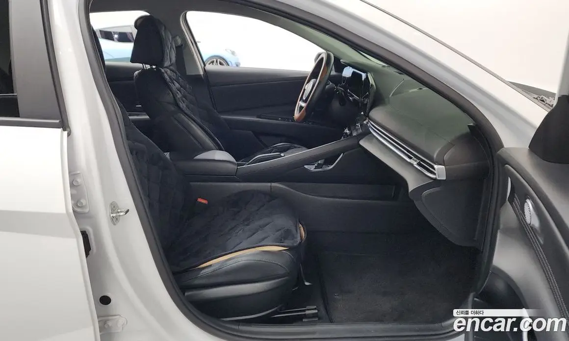 Hyundai Avante 2024 1.6 автомат (гидро), фото 16