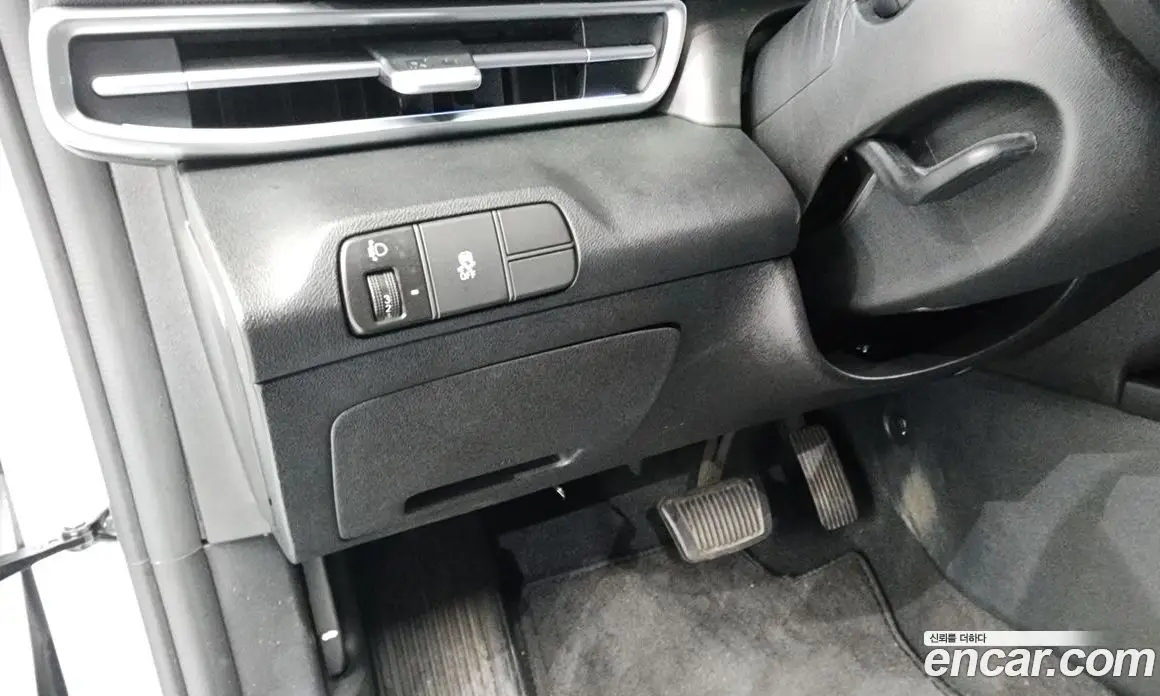 Hyundai Avante 2024 1.6 автомат (гидро), фото 27
