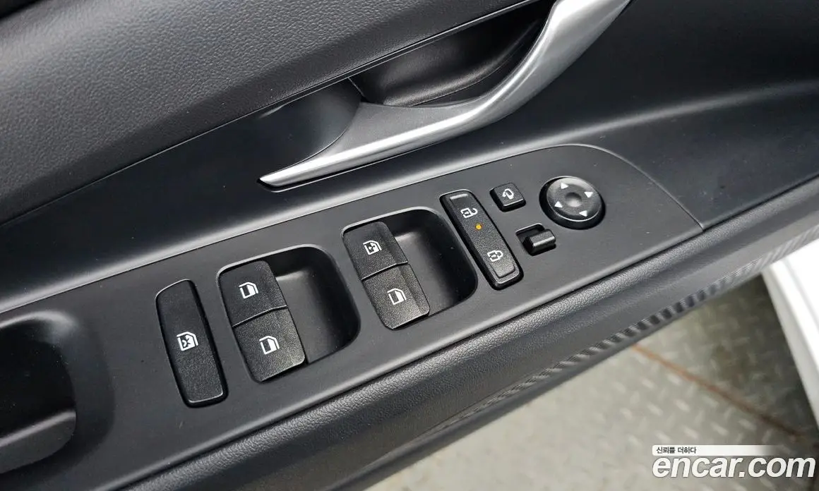 Hyundai Avante 2025 1.6 автомат (гидро), фото 13