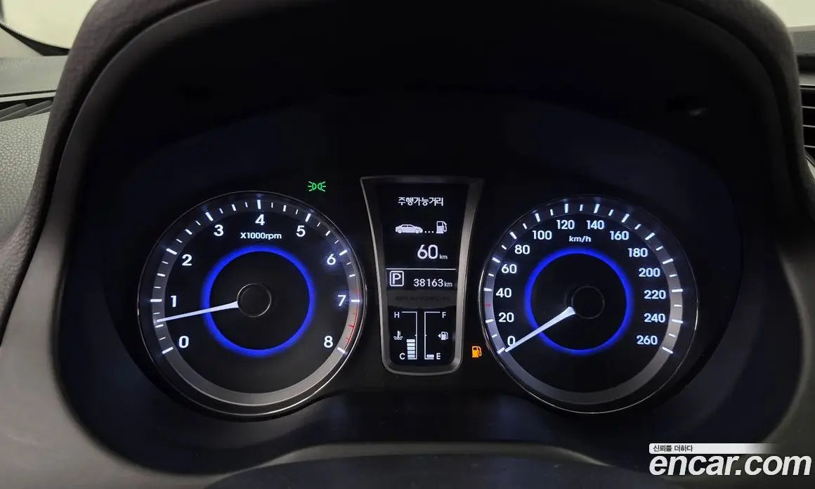 Hyundai Grandeur 2014 2.4 автомат (гидро), фото 11