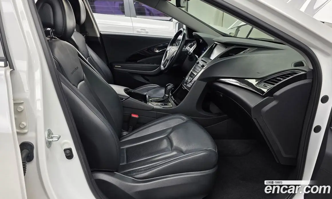 Hyundai Grandeur 2014 2.4 автомат (гидро), фото 16