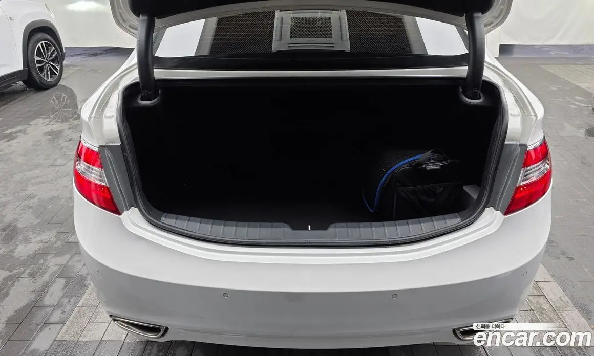 Hyundai Grandeur 2014 2.4 автомат (гидро), фото 26