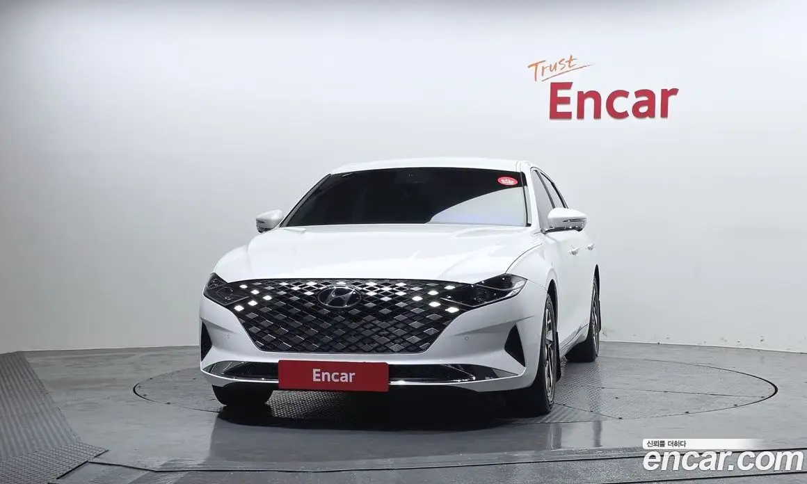 Hyundai Grandeur 2021 2.4 автомат (гидро), фото 3