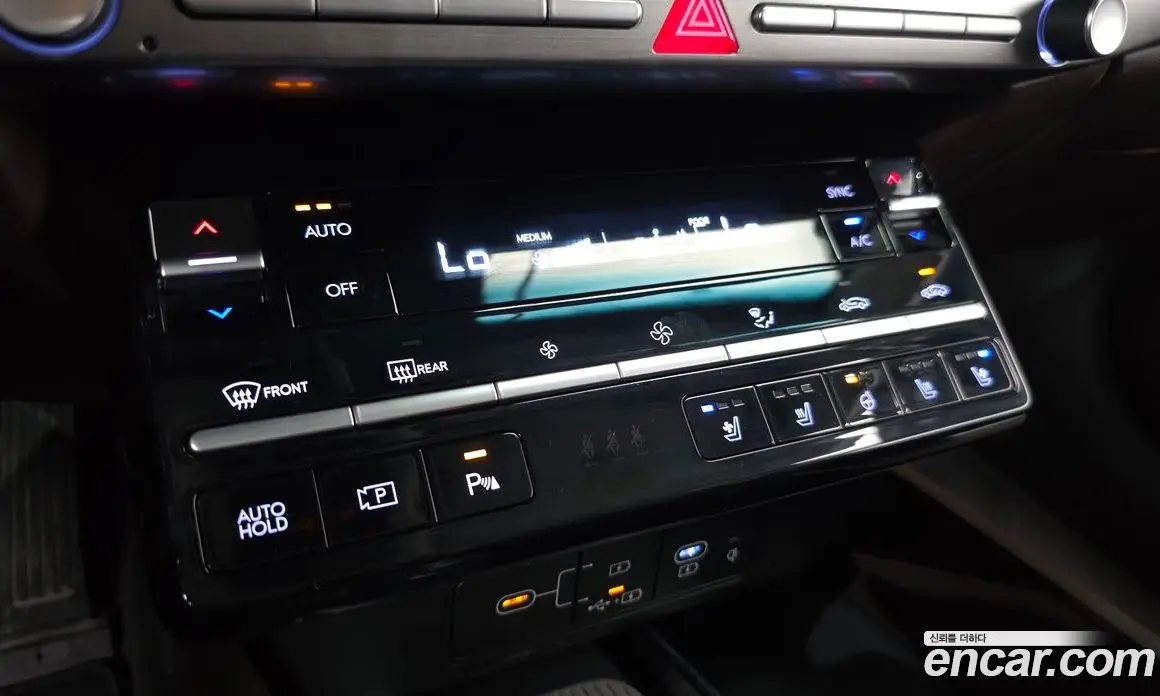 Hyundai Grandeur 2023 2.5 автомат (гидро), фото 16