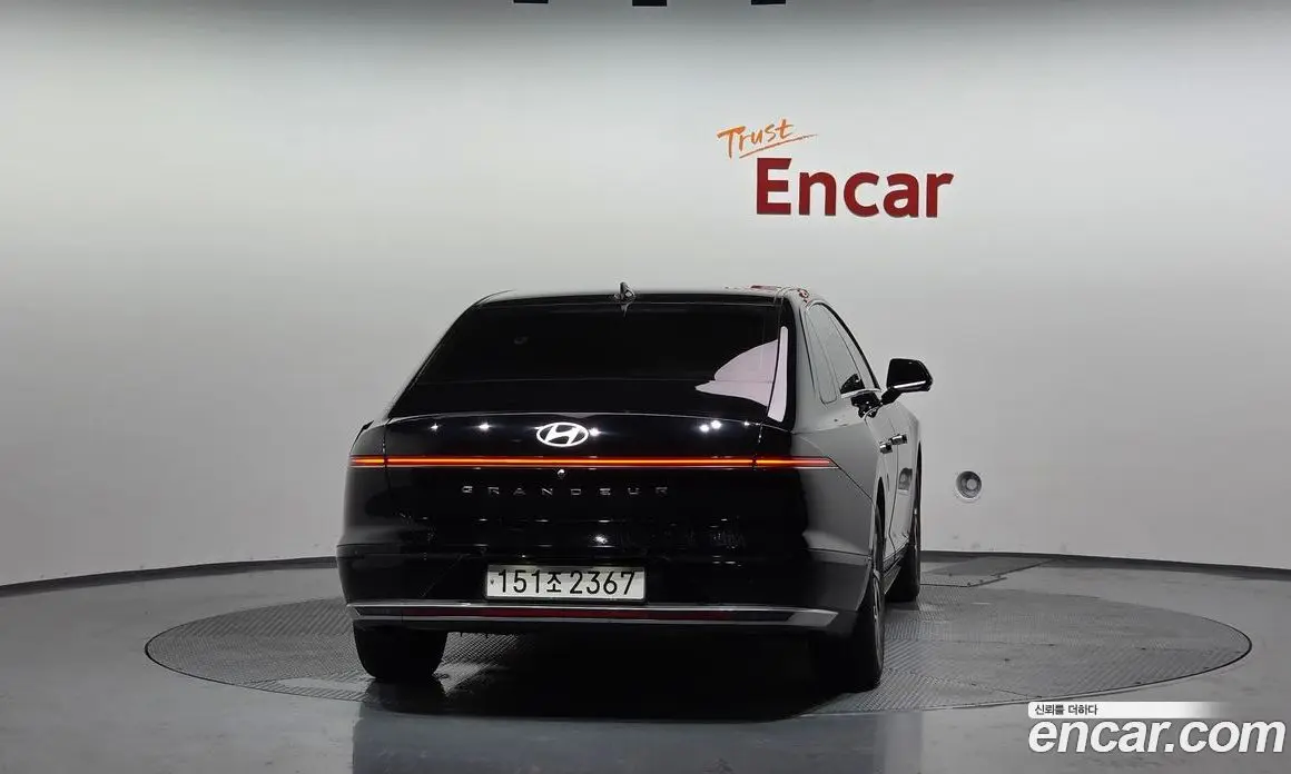 Hyundai Grandeur 2023 2.5 автомат (гидро), фото 4