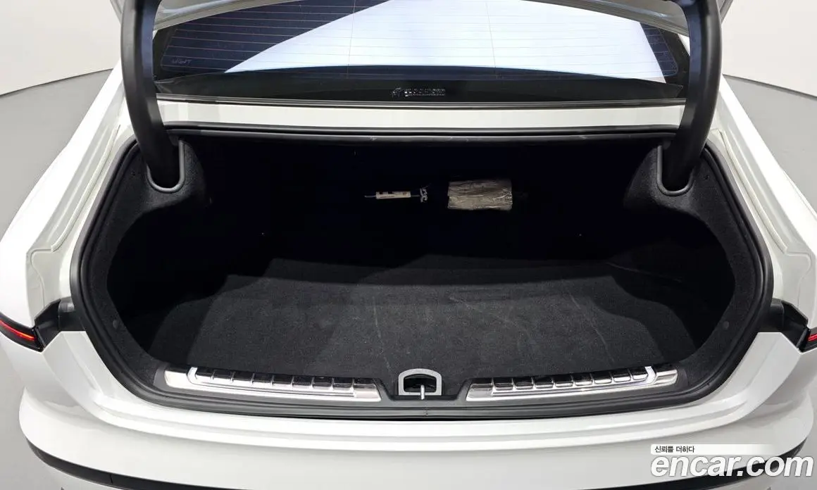 Hyundai Grandeur 2025 1.6 автомат (гидро), фото 17